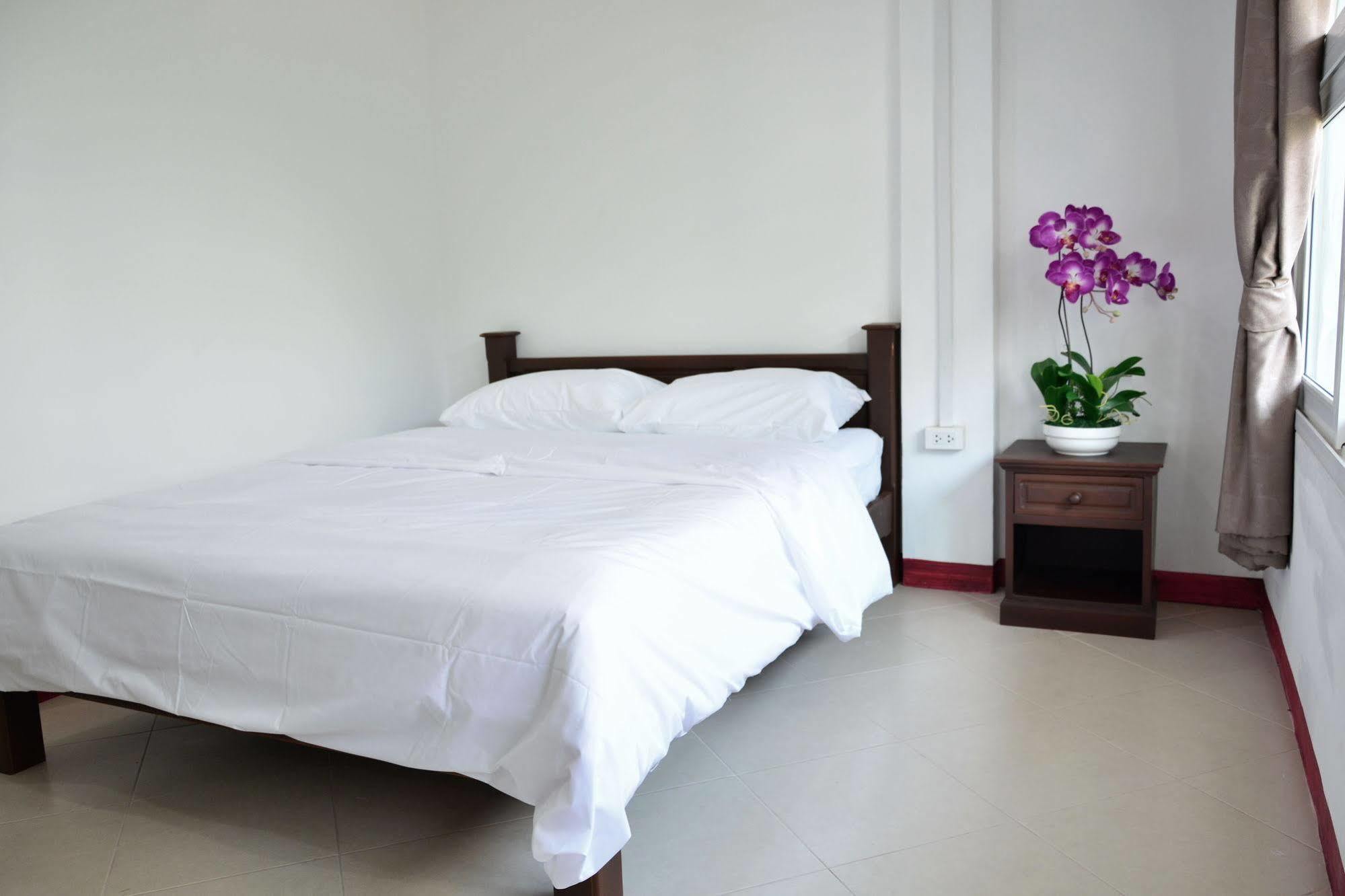 Seedling House Pattaya Buitenkant foto
