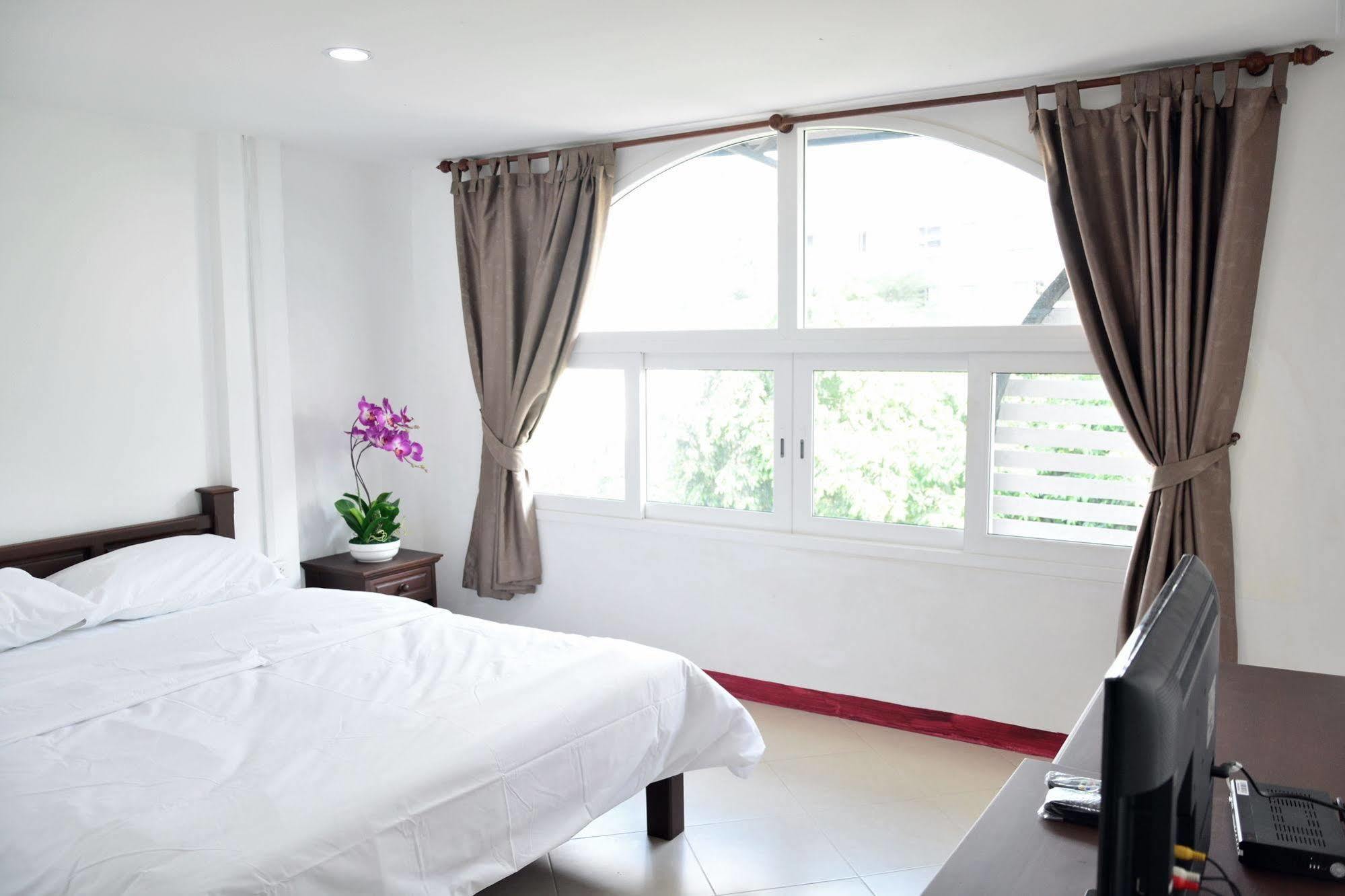 Seedling House Pattaya Buitenkant foto